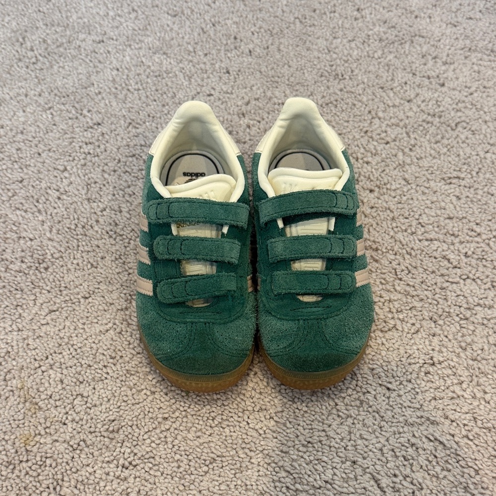 Adidas toddler Gazelle